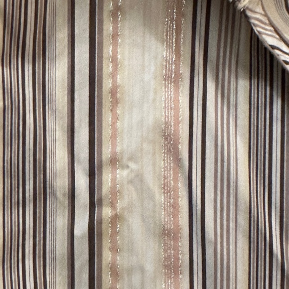 Limited Top- Like new - Picture 5 of 7